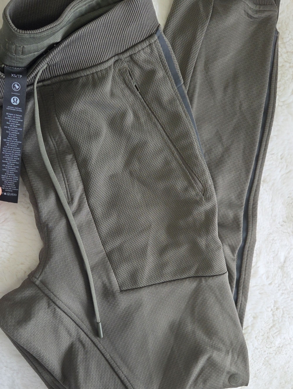 lululemon athletica Men's Olive Green Athletic Joggers